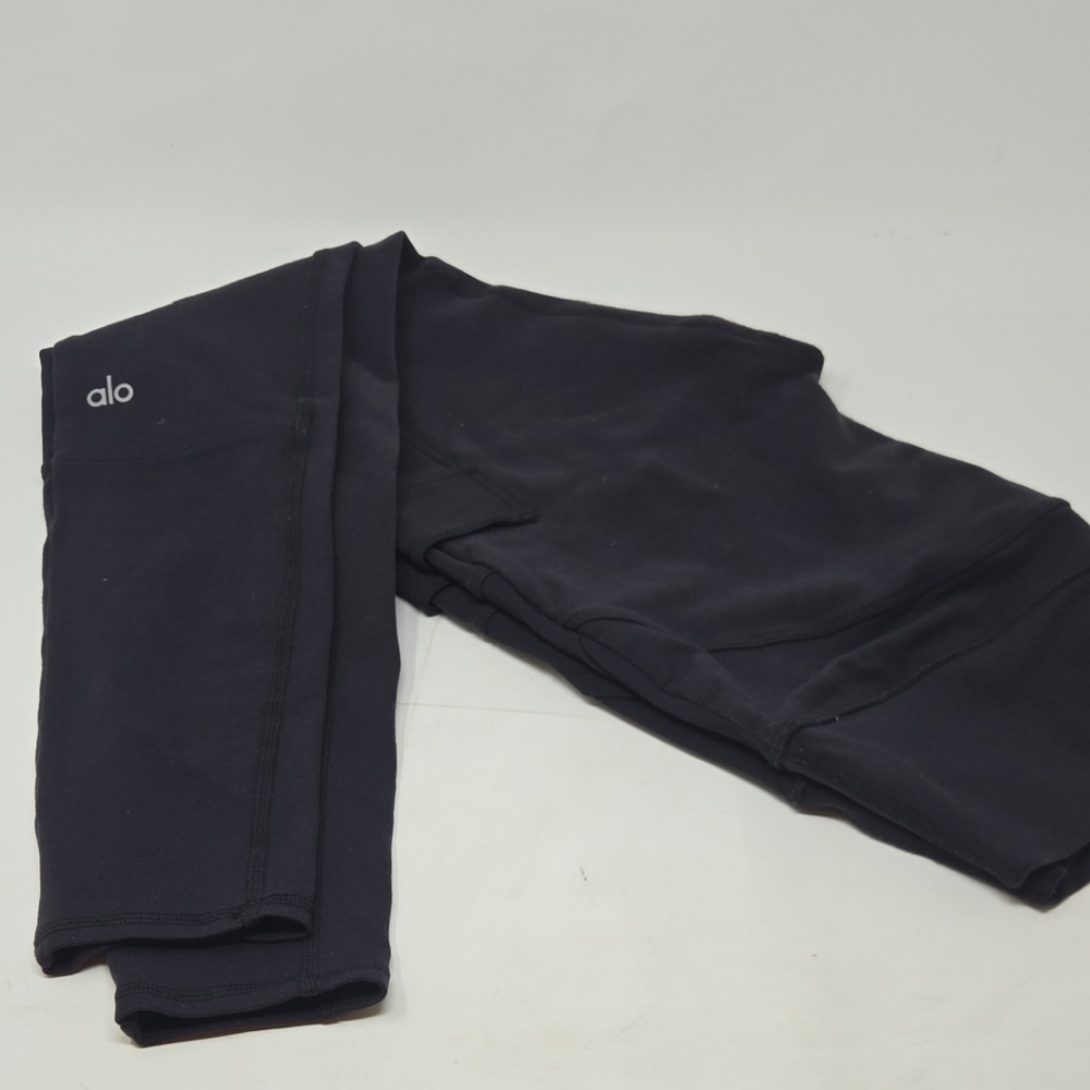 Alo Black Leggings